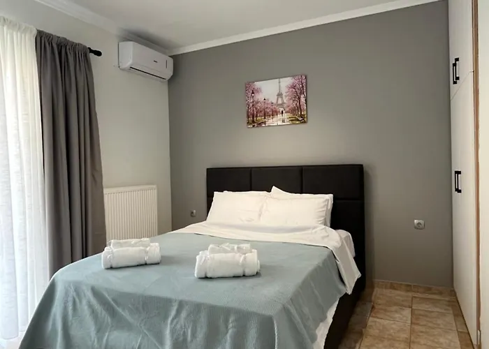 Apartman Elonia Polígirosz